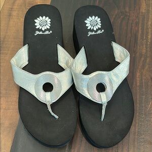 Yellow Box flip flops 10